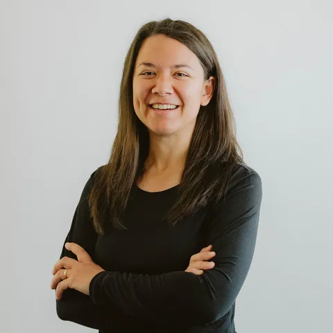 Anna Roth
