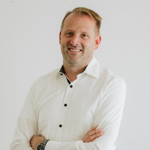 Florian
                                      Bauer